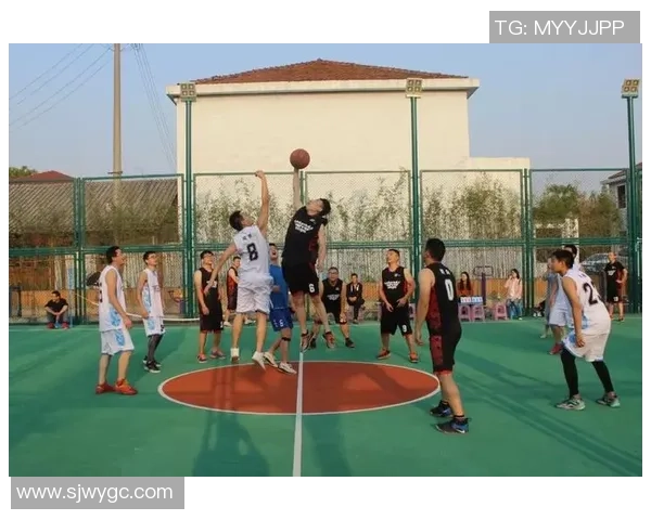 北京篮球队在邀请赛中的比赛经验与表现分析与点评