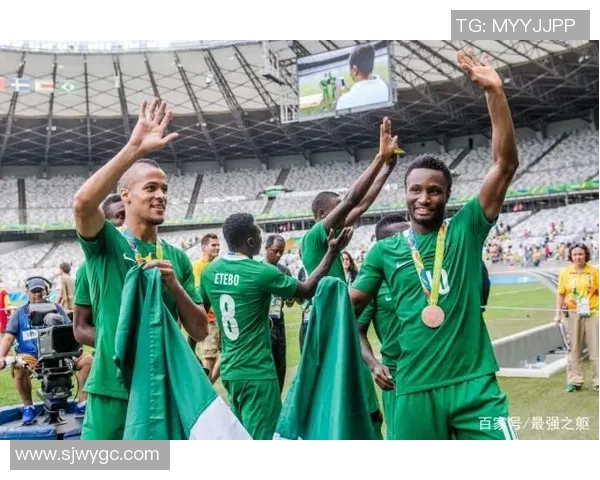 北京足球队在世界杯积分榜上以84分稳居第一名展现强劲实力