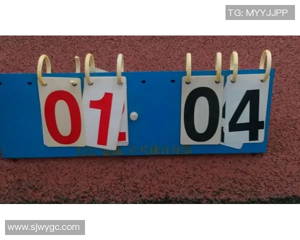 足球明星卡片京东自营热销中收藏爱好者必备的足球纪念品